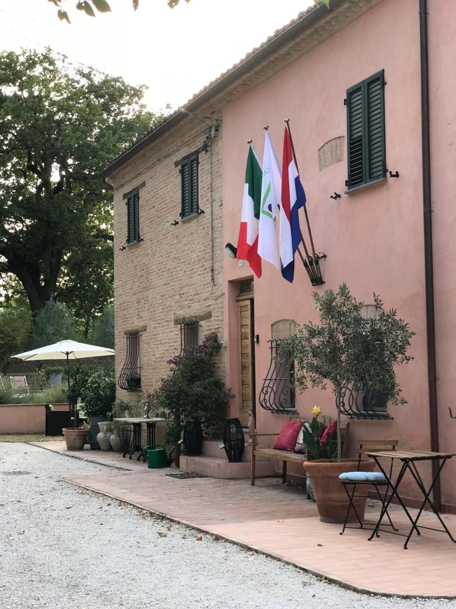 Il Posto Perfetto Acomodação com café da manhã Santa Maria Nuova  Exterior foto